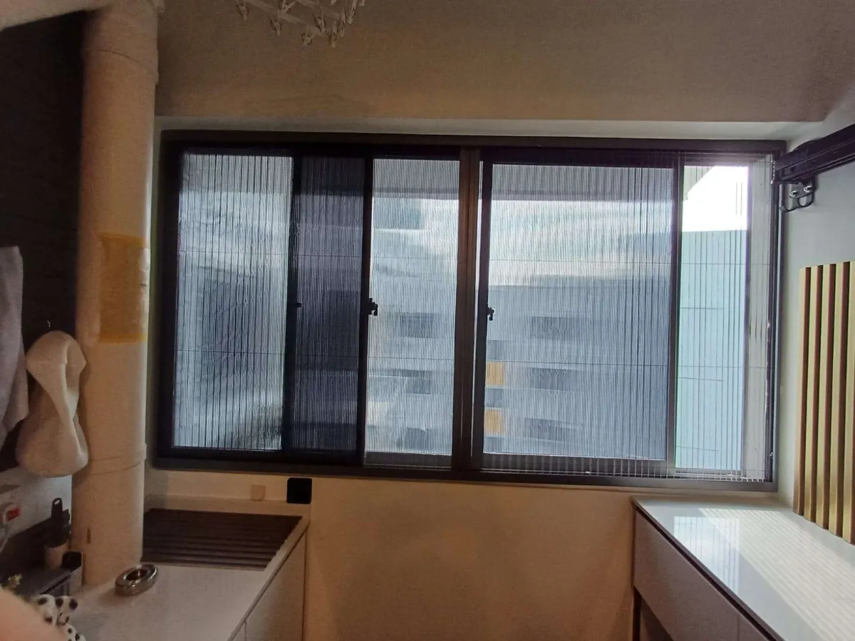 335A Anchorvale Drive Pleated Insect Screen